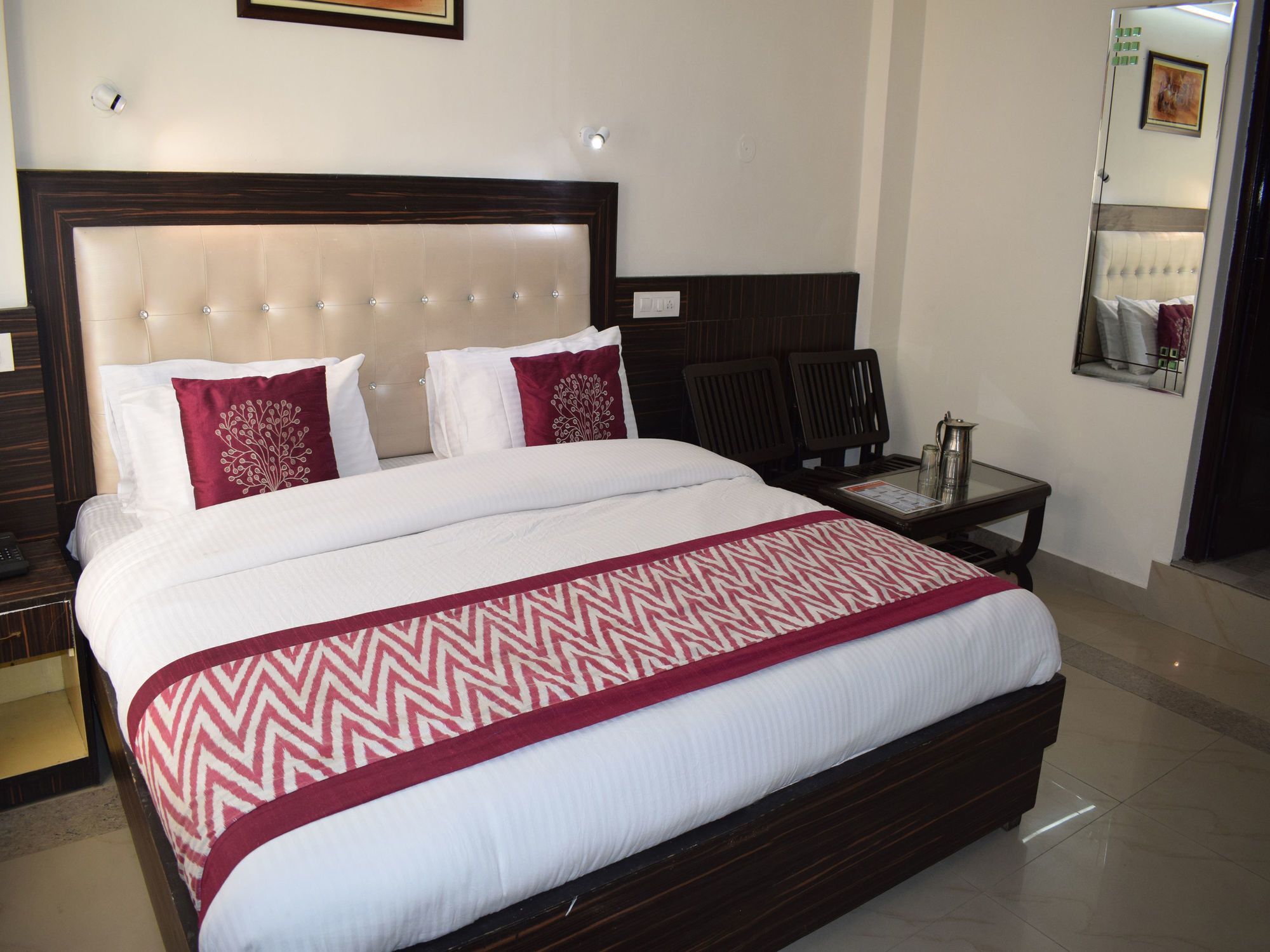Oyo 10322 Hotel Raja Palace دارامشالا المظهر الخارجي الصورة
